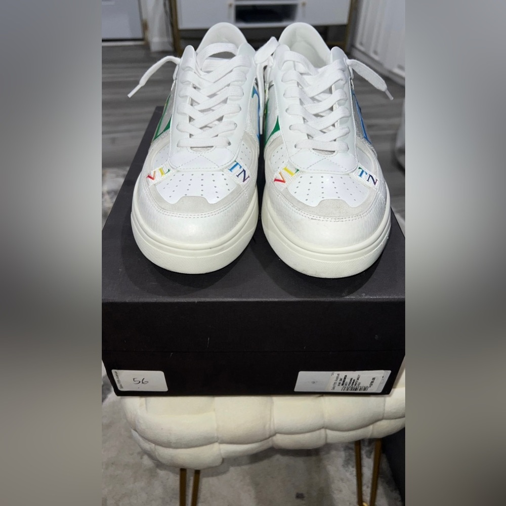 Valentino Low-Top Calfskin VL7N sneaker with bands